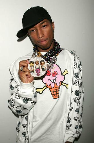 pharrell williams (4).jpg